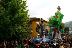 Festa di Primavera e dei Carri Allegorici @ Casola Valsenio RA | Casola Valsenio | Emilia-Romagna | Italia